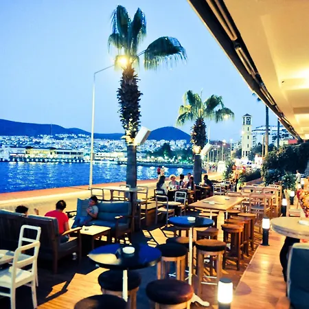 Efe 3* Κουσάντασι