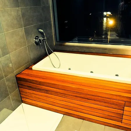 Hotell Efe 3*