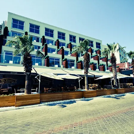 Hotell Efe 3*